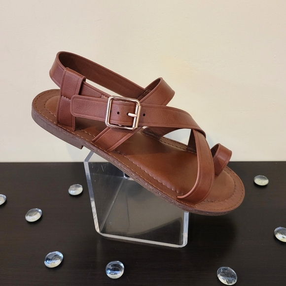 BAMBOO Brown Toe Strap Sandals - Picture 4 of 4